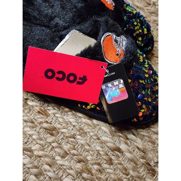 FOCO NFL Cleveland Browns Sequins Women's Slippers - Size S (5-6) - Black New! - Picture 5 of 6